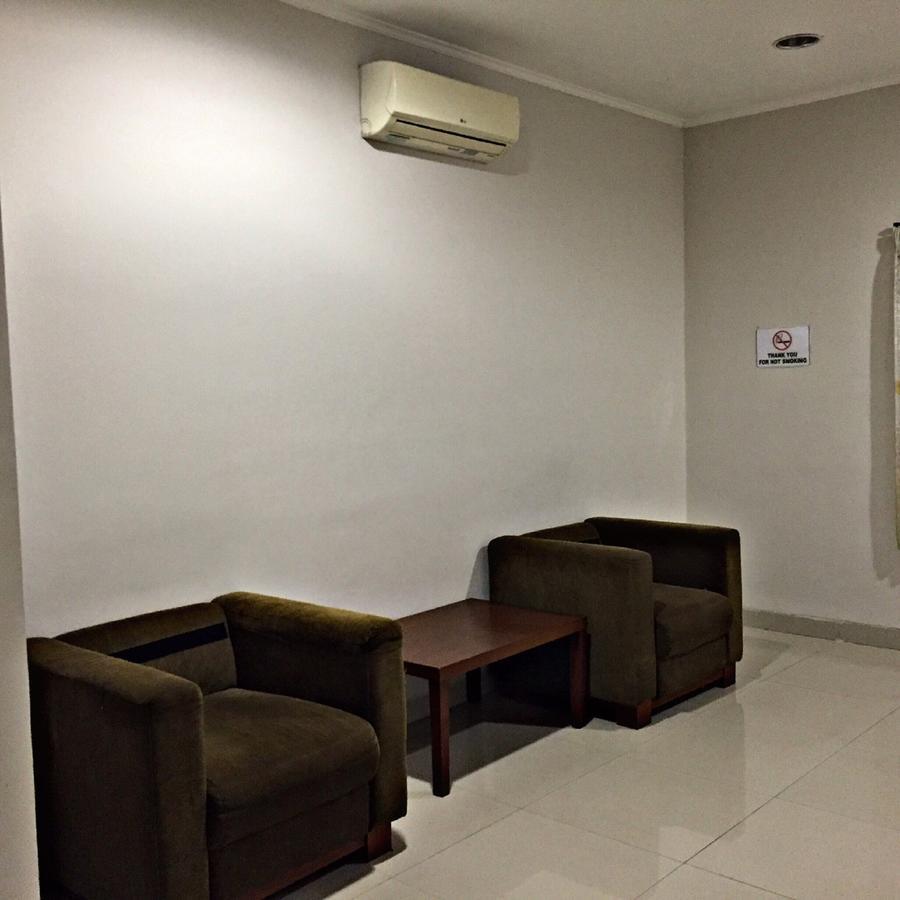 Greensa Inn Surabaya Eksteriør billede