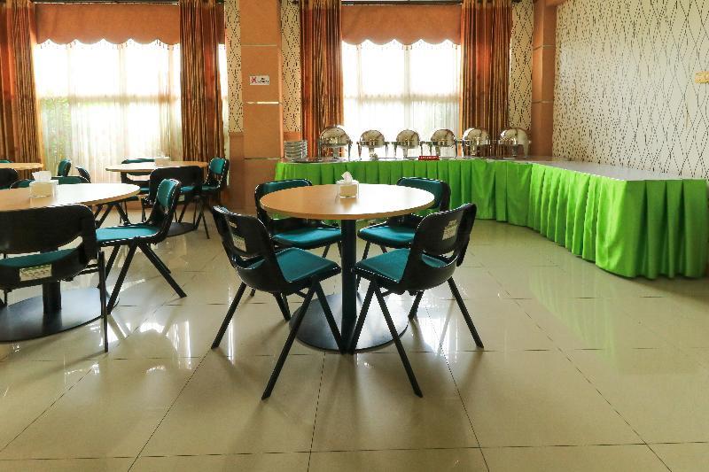 Greensa Inn Surabaya Eksteriør billede